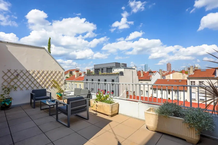 Lyon Premium - 7e Ciel Rooftop Panoramique - Image 1