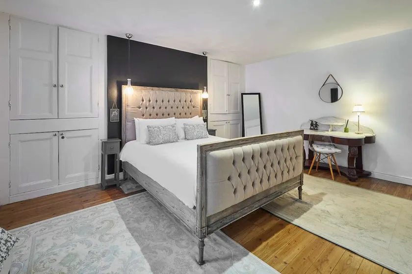 Host & Stay - The Courtyard Retreat - Image 1