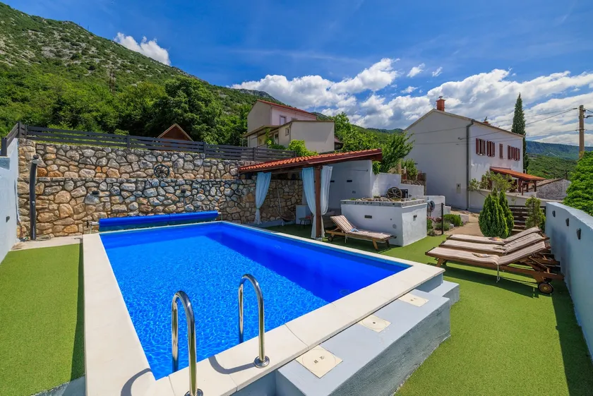 Haus Bozica with sauna and pool - Image 1