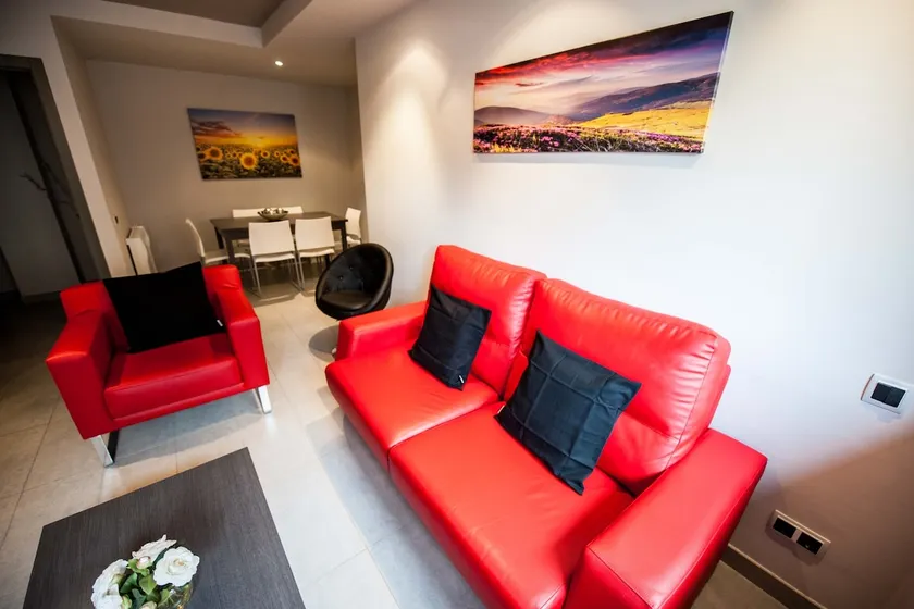 WinTuWin Apartments - Image 1