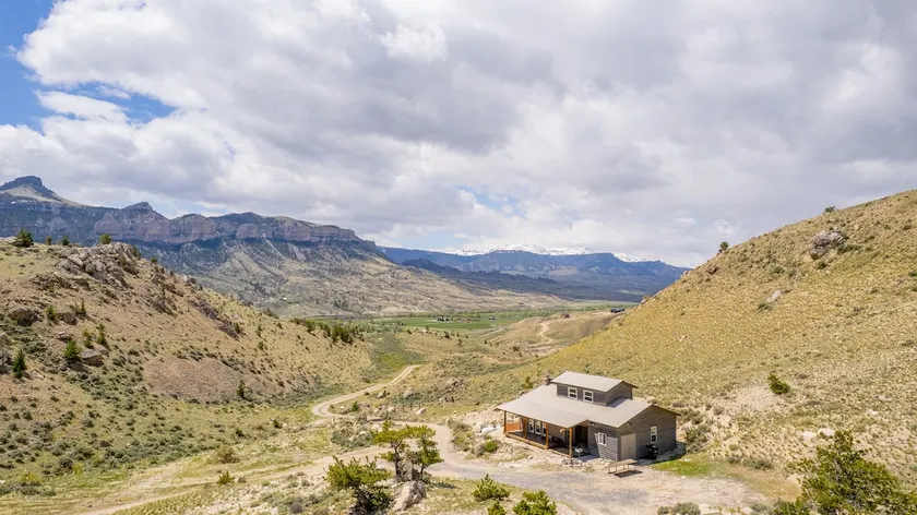 Betagende udsigt! Afsondret! Mellem Cody og Yellowstone! - Image 1
