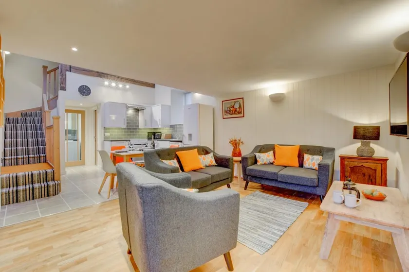 3 Bed in Machynlleth oc-bow91 - Image 1