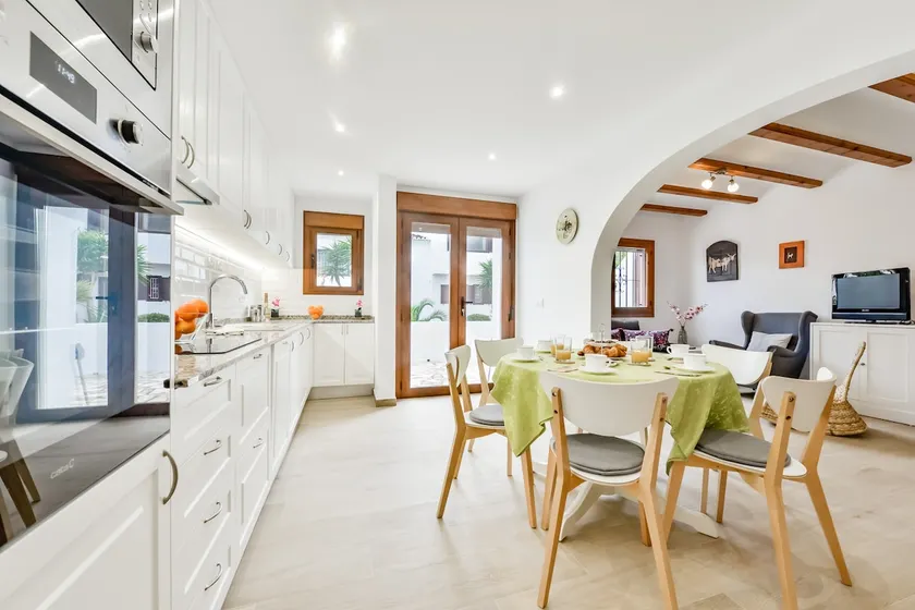THOMAS, Bungalow for 6 people and swimming pool,free wifi - Image 1