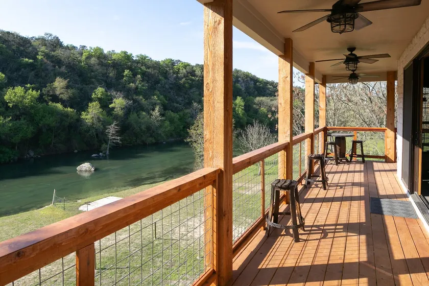 Spaziosa nuovissima casa 4/3 per 16 persone sul fiume Guadalupe !! - Image 1