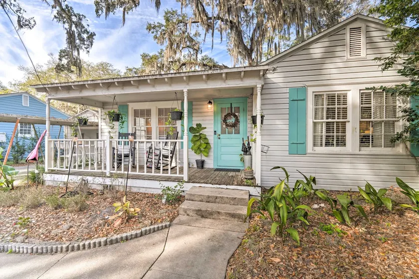 ~ 12 Mi to Disney: Downtown Winter Garden Cottage! - Image 1