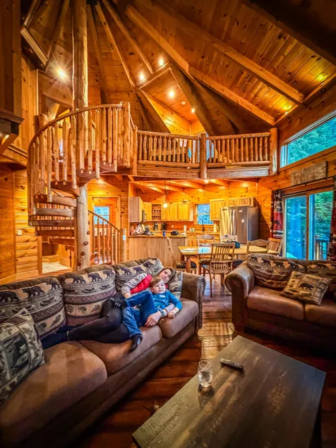 OR Stunning 'yurt' home, hot tub, beach, firepit! - Image 1