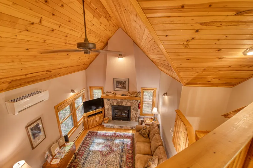 Woodland Chalet - Modernisierte Hütte im Herzen von Bayfields Wildnis am Brickyard Creek - Image 1