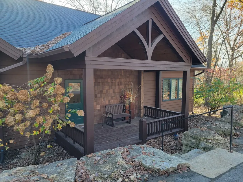 Redtail Retreat, Galena Territory - Image 1