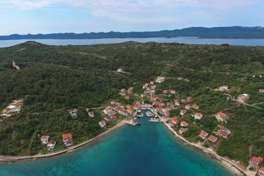 Knež - Relaxing Apartments Near the Sea on Mali Iž - Image 1