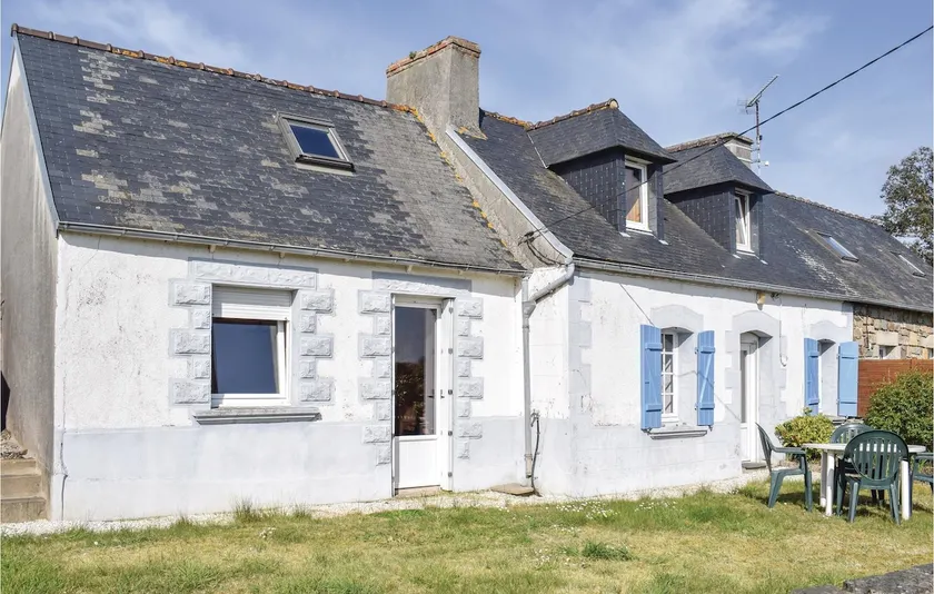Belle maison de 2 chambres à Kerbors - Image 1