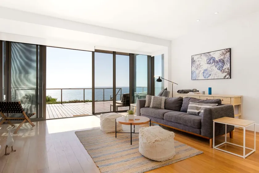 Casa Panorâmica Espetacular com Vista para o Mar - Image 1