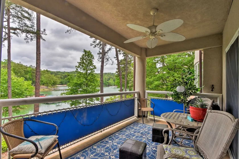 Lakefront Condo w/ Resort-Style Amenities + Marina - Image 1