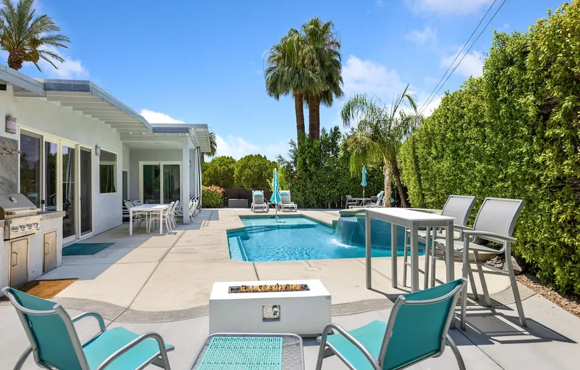 Movie Colony Contemporary - Image 1
