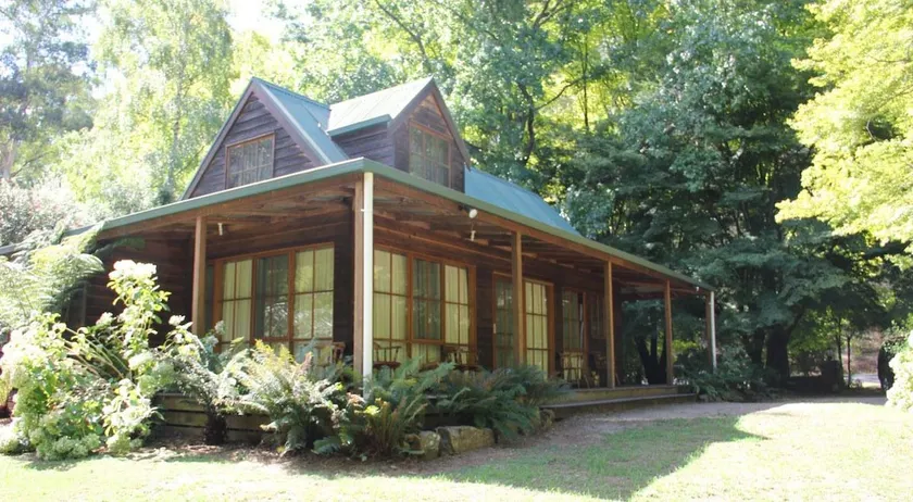 Goulburn River Cottage - River Front - Image 1
