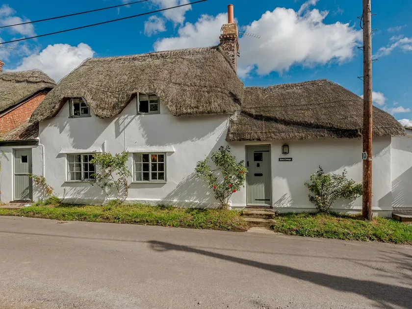 Eton Cottage - Image 1