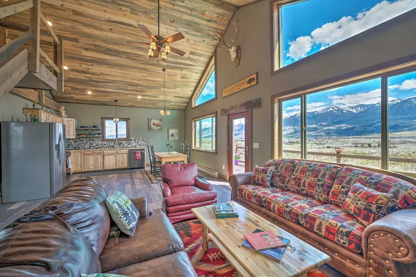 NY! Mtn-View Cabin 40 Mi til Yellowstone Ntl Park! - Image 1