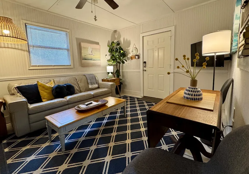 1BR House - Image 1