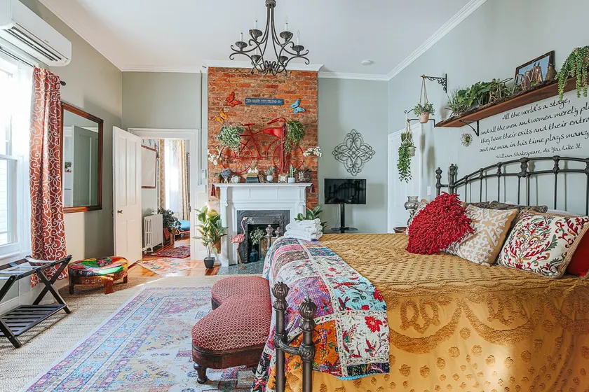 The Bohemian Suite: King Bed, Walk Downtown - Image 1
