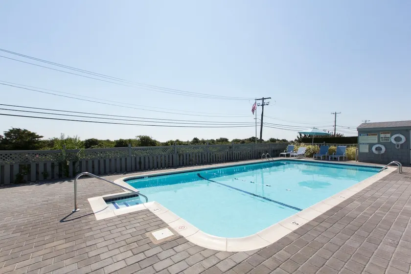 Private Modern 2 Bedroom Steps From The Ocean - Image 1