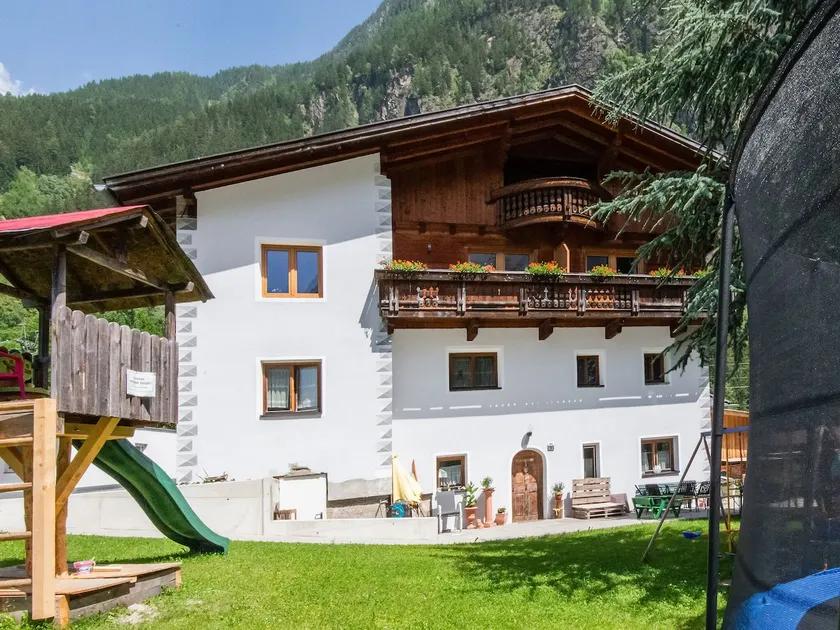 Chalet i Ötztal tæt på Hochötz Skiløb - Image 1