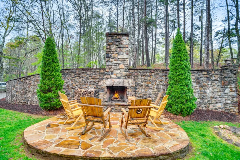 Dahlonega House w/ Hot Tub & Outdoor Fireplace - Image 1