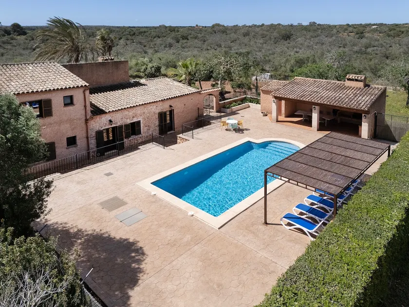 For 6 persons with Bbq, pool, terrace and wifi - Image 1