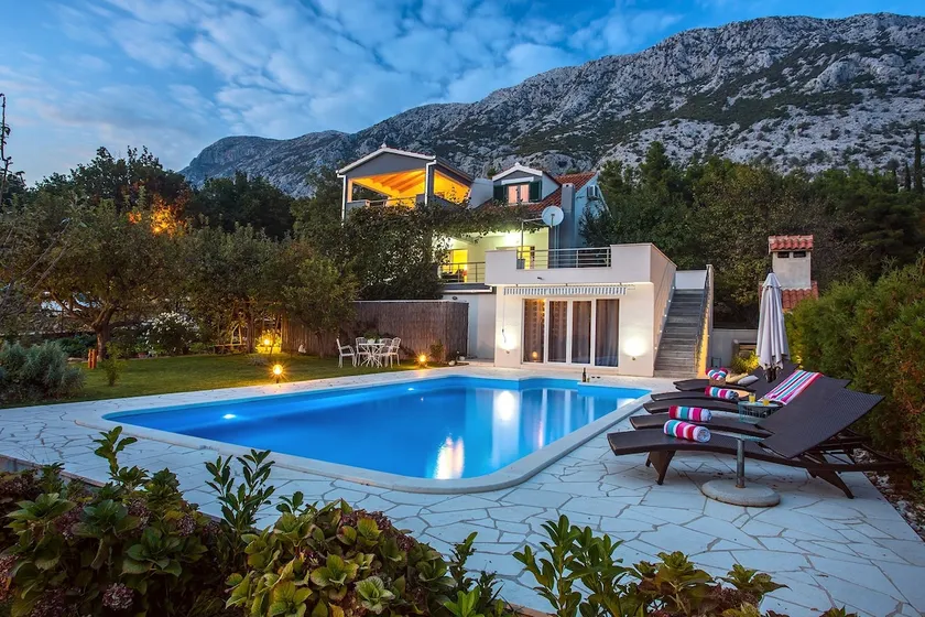Villa Golden Garden with 50sqm private pool - Image 1