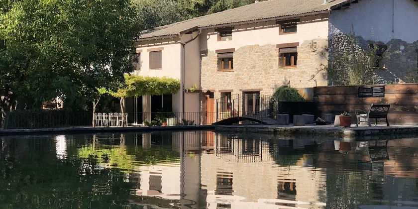 Dream Escape: Lake, Pool and Nature - Image 1