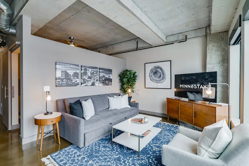 MINNeSTAY* Sable 606 - One Bedroom | North Loop | Target Center - Image 1