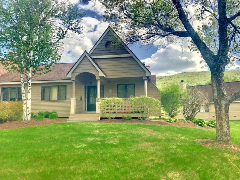 G2 Sunny and homey Fairway Village Townhome right on the Omni Mount Washington Hotel golf course - Image 1