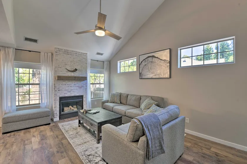 Modern Flagstaff Home w/ BBQ: Walk Downtown! - Image 1