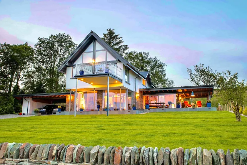 Knockderry Lodge -Private Luxury pet-friendly accommodation in Scotland with hot tub - Image 1