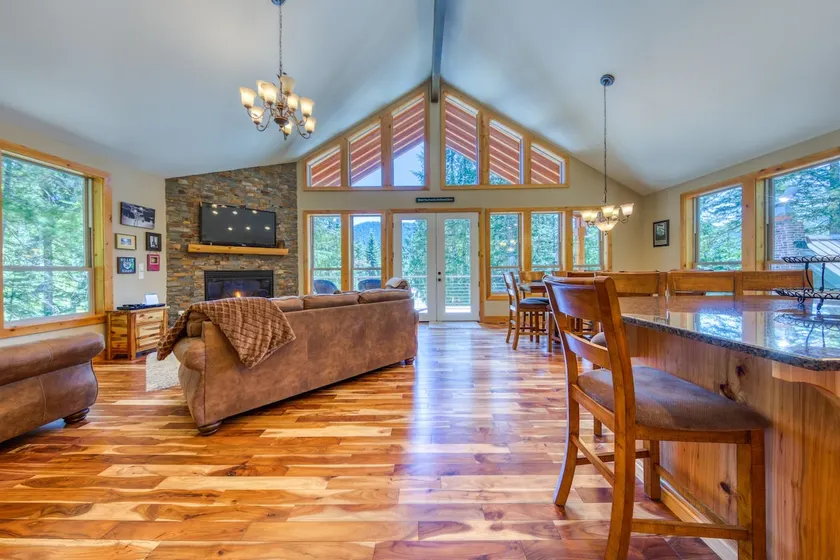 Charming home with hot tub fireplace & W&D - in great Government Camp location - Image 1