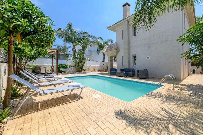 Villa Clementine - Image 1