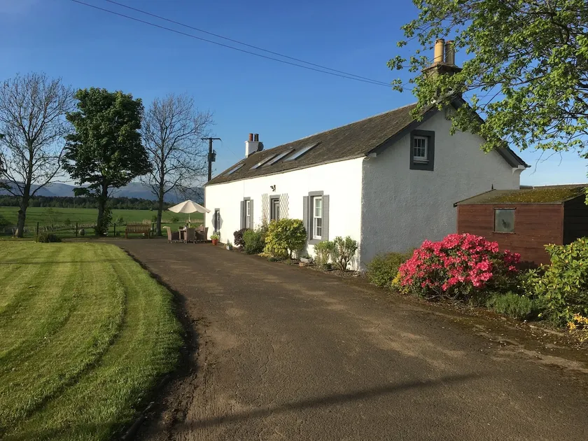 South Doll Farm Cottage - Image 1