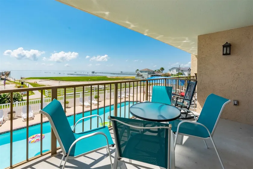Water's Edge | Balcony + 1000 ft Fishing Pier! - Image 1