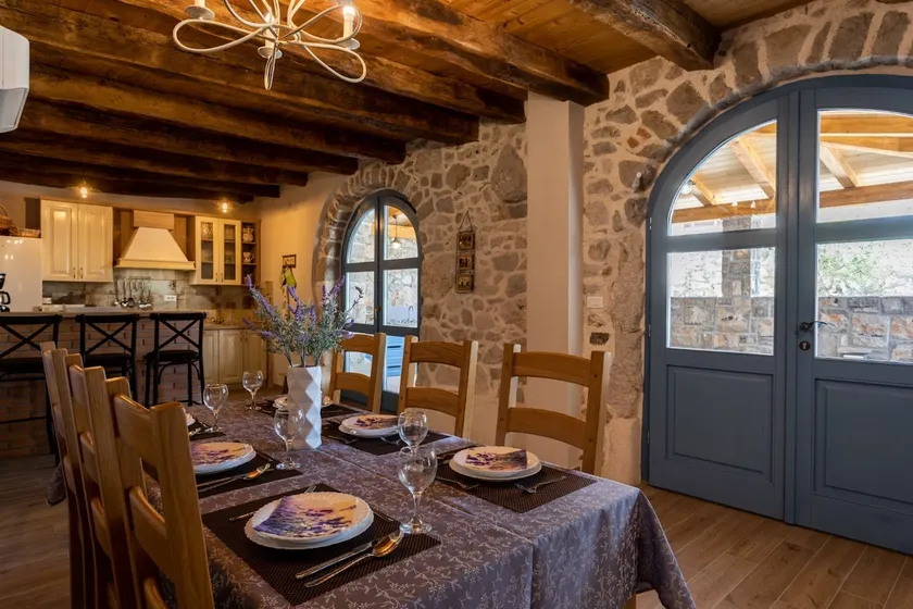 Wunderschöne Villa Bogovski Dvori**** mit rustikalem Hauch auf Krk - Image 1