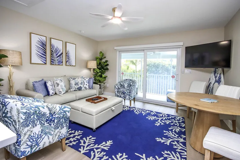 1BR Condo - Beachside - Colony Inn 51 - Image 1