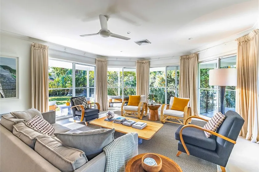 Celeste, 26 Bonito Street - Tranquil, Stylish & Pet friendly - Image 1