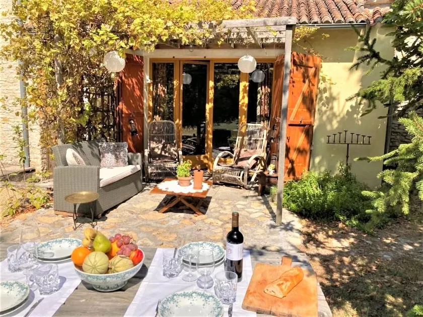 Casale rurale a Saint-Jean per 4 con piscina - Image 1