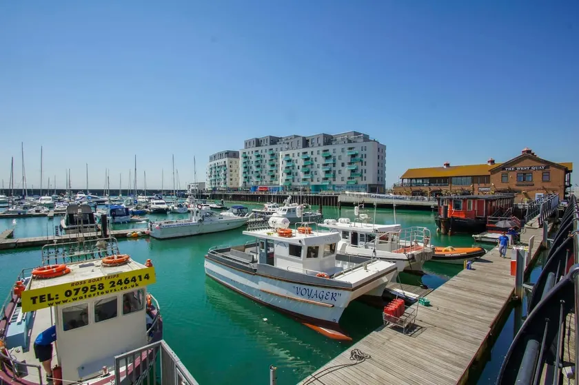 Orion Marina Sea View | by Brighton Holiday Lets - Image 1