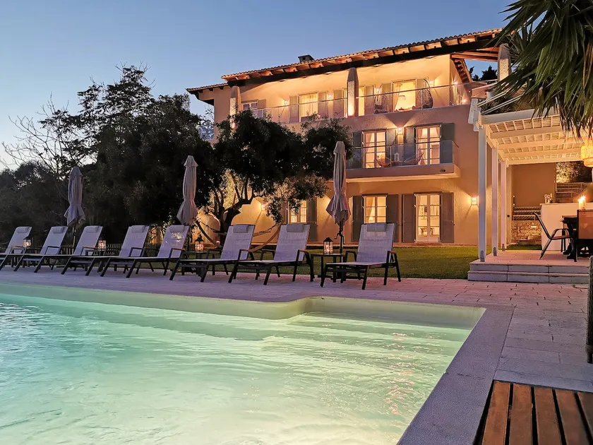 Villa Theresia - Luxury Pool Villa w 180º Views - Image 1
