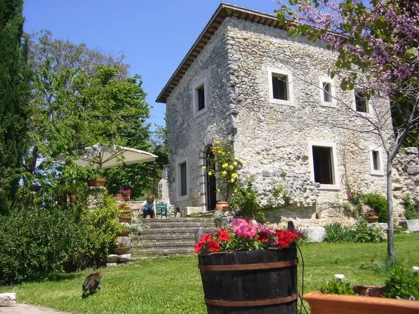 Torretta, surrounded by nature and history - Image 1