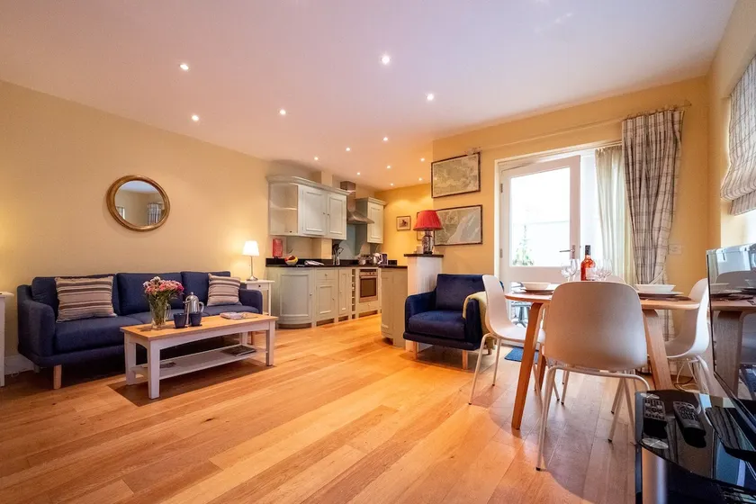 4 Wards Place, Aldeburgh - Image 1