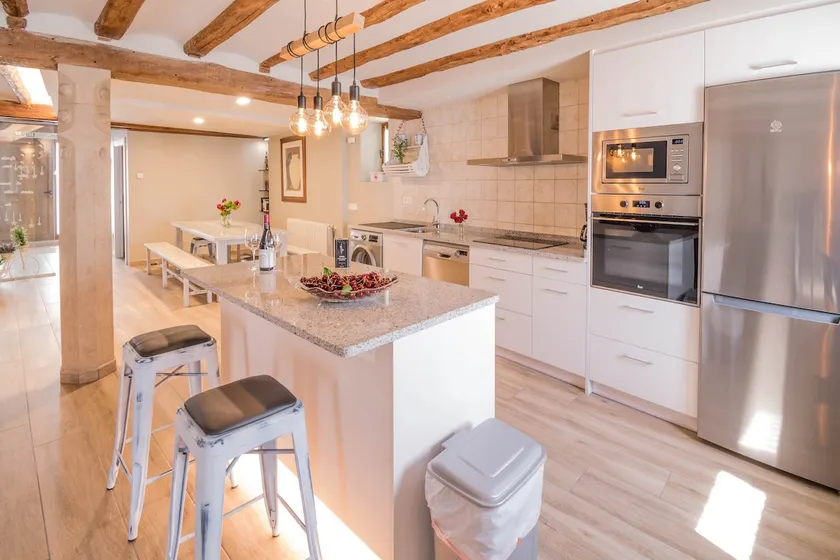 A beautiful house for families and groups in Navarra - Image 1