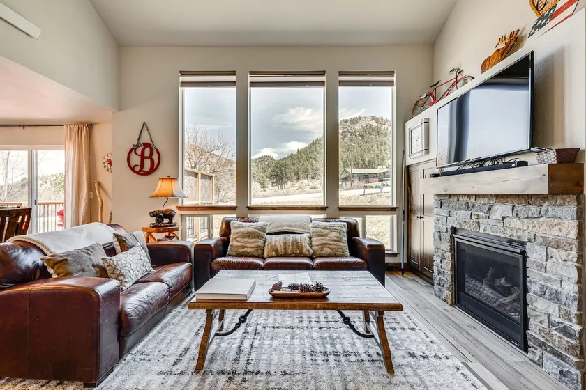 Newly Built Estes Park Townhome, 2 Miles to RMNP! - Image 1