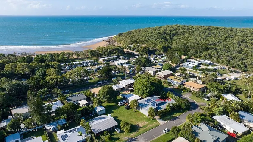 Jeffery 13 - stunning house by the beach - Image 1