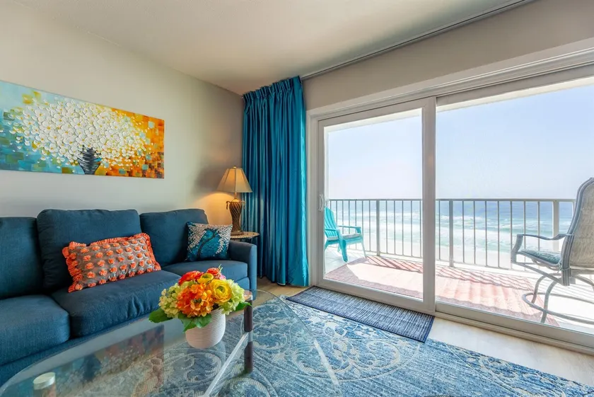 Ny notering!  Beachfront * 1 BR 1. 5 Bath * Strandstolservice ingår! Ombyggda! - Image 1