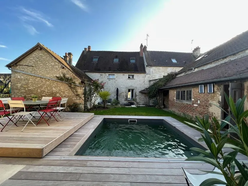 Country House in Senlis with Pool - Image 1