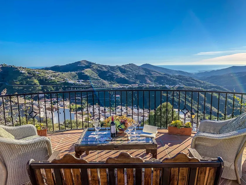 Villa \"madre tierra pool jacuzzi\" with Mountain View, Pool, Whirlpool - Image 1